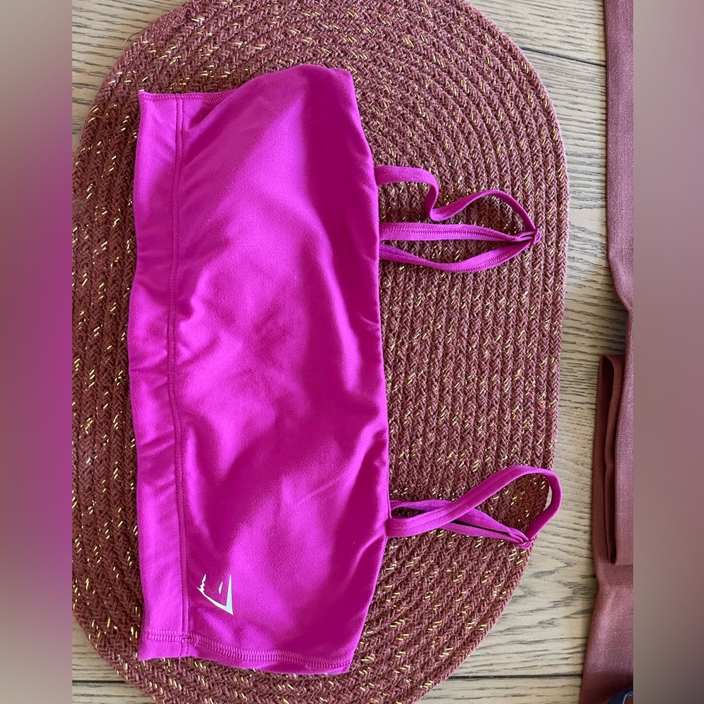 GYMSHARK Bandeau Bra- Fuchsia pink